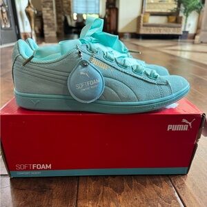 Puma shoes, women’s sizing 9